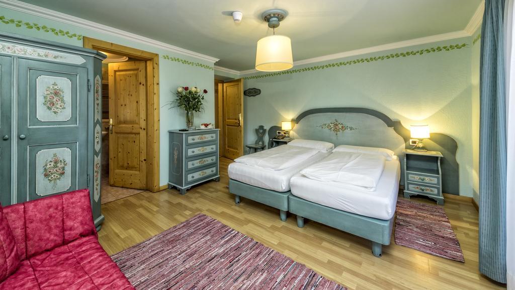 Hotel Brunella San Vigilio Di Marebbe Zewnętrze zdjęcie